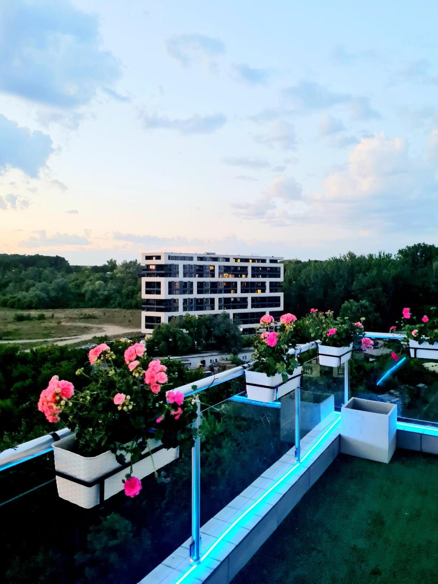 Penthouse View Aeroport Iasi 2 Apartment Exterior photo