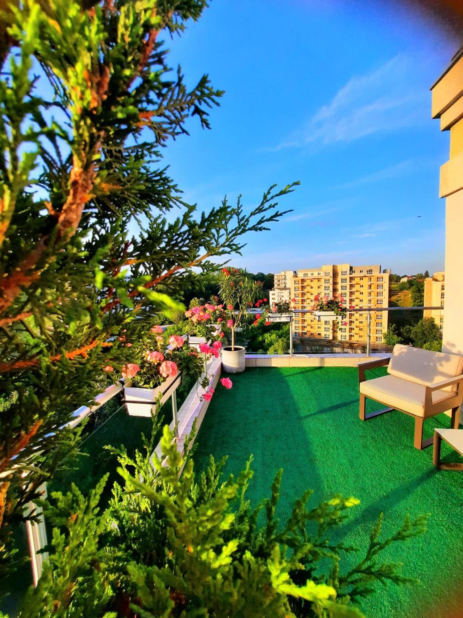 Penthouse View Aeroport Iasi 2 Apartment Exterior photo